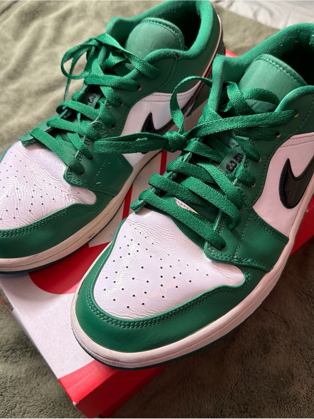 Size 10-🔥Nike Air Jordan 1 Low Pine Green White Black Mens Sneakers 553558-301